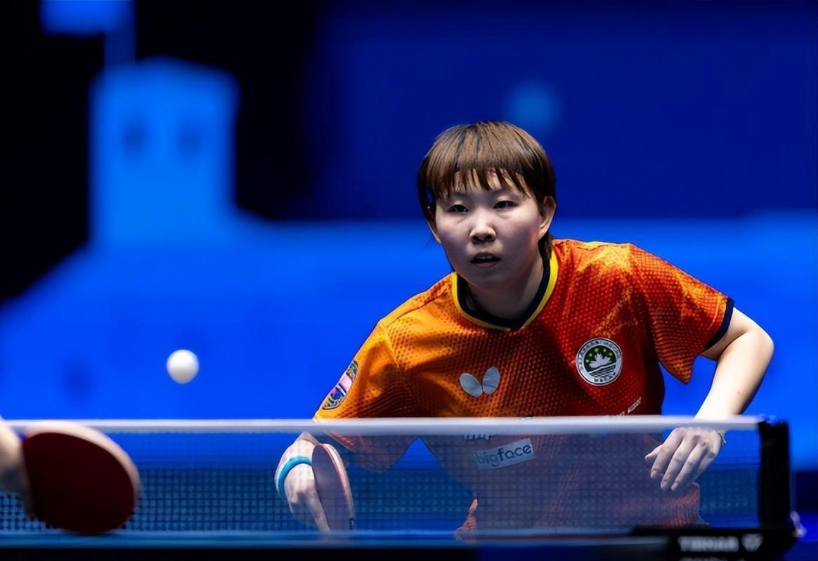 从边路突击 从边路突击